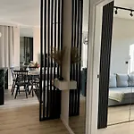 Wings&Dreams Apartments - Atlas Arena, Zoo, Lotnisko, Parking, Winda, Balkon