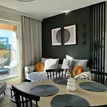 Wings&Dreams Apartments - Atlas Arena, Zoo, Lotnisko, Parking, Winda, Balkon