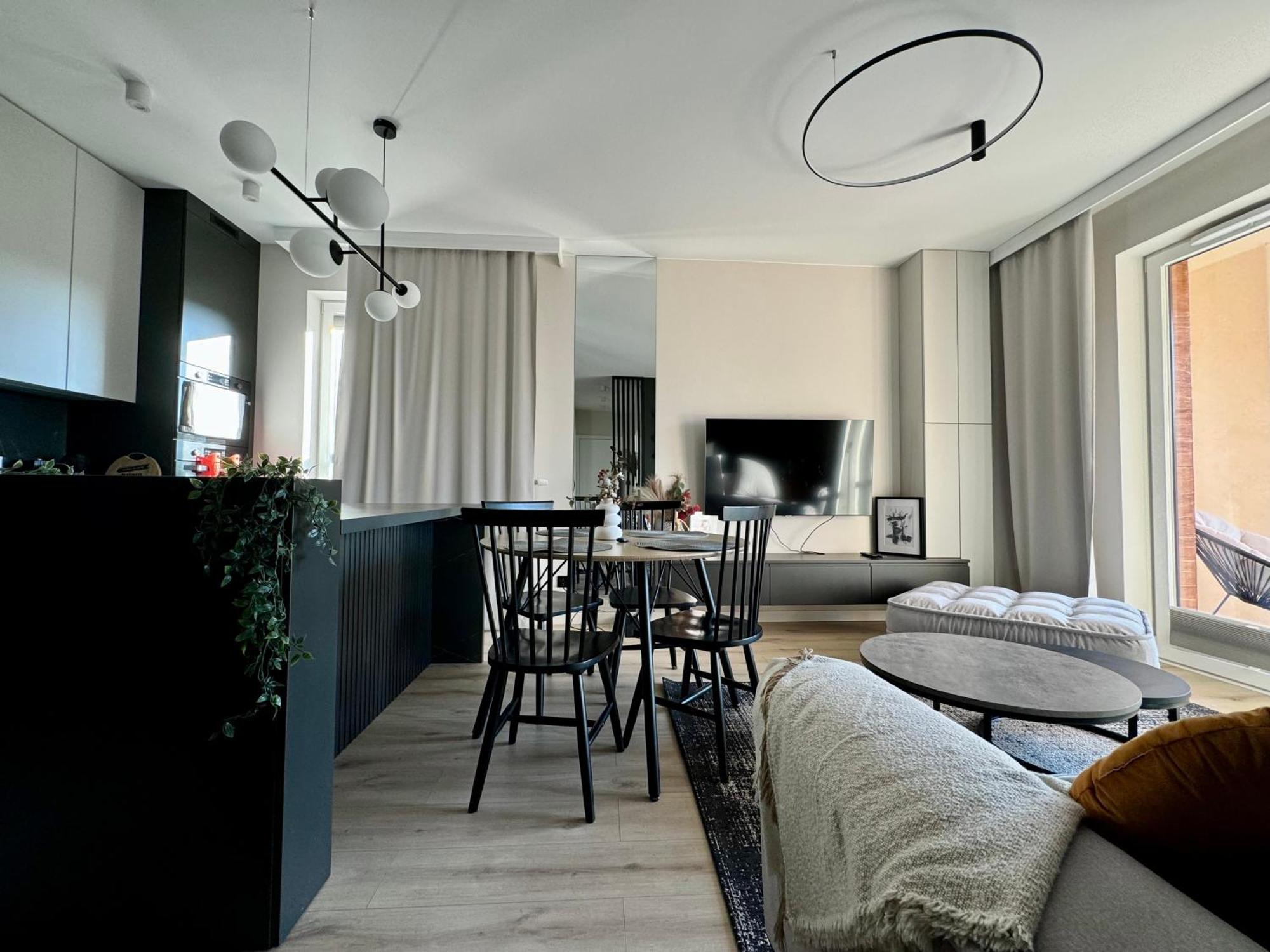 Apartment Wings&dreams - Atlas Arena, Zoo, Lotnisko, Parking, Winda, Balkon